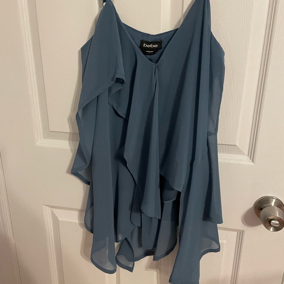 Slate blue Bebe flowy strappy shirt - Picture 3 of 6